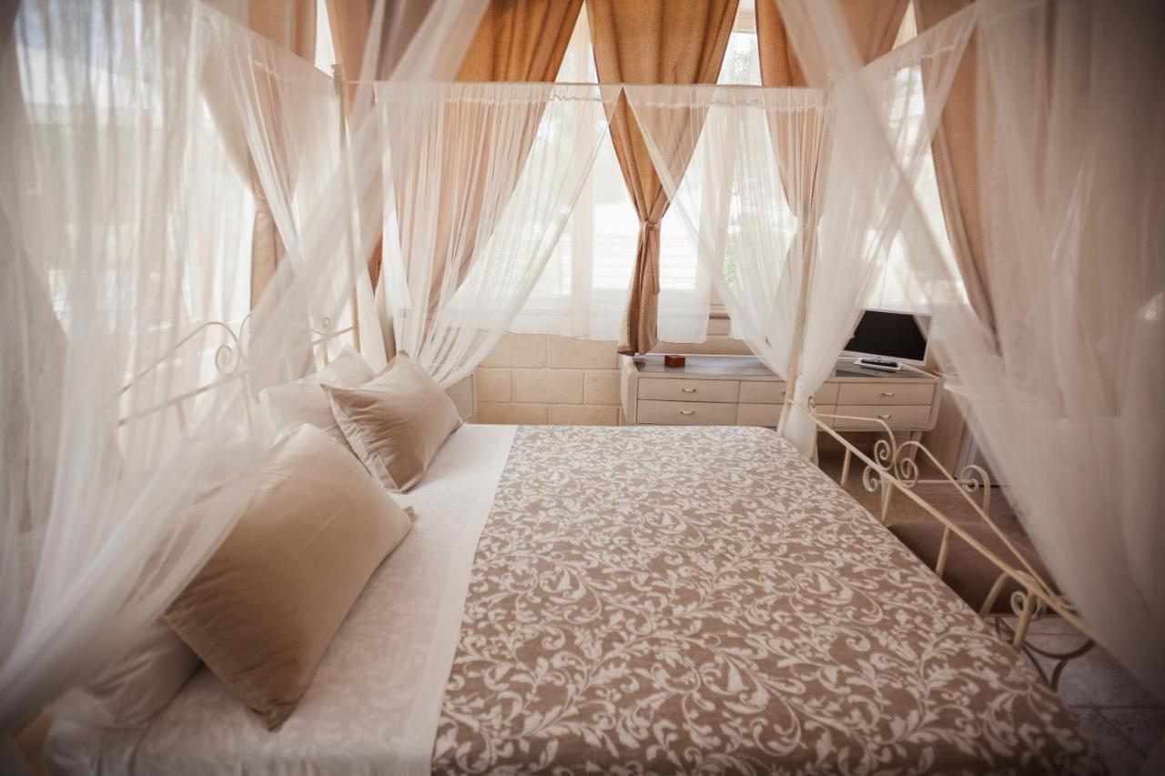 I Trulli Del Tupparello Bed & Breakfast Fasano Exterior photo